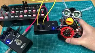 Furby Circuit Bending - Glitch & Loop #Furby #CircuitBending #DIY