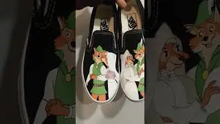 Custom wedding shoes for Enzo #weddinggift #luxurygifts #vans #sneaker