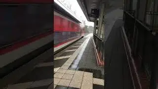 Durchfahrt (Baureihe 112) in Hamburg