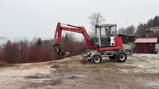 K&ouml;p Gr&auml;vmaskin Gehlmax MB 445 M p&aring; Klaravik