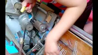 semi-automatic twist brush machine