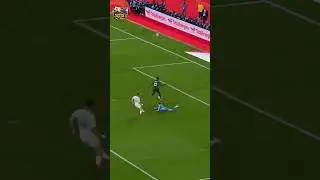 What a pass from Alex iwobi and brilliant assist from Victor oshimen #football #footballshorts