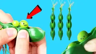 Pea Pod Keyring