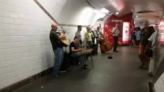 Paris Metro Buskers- Clarinets, Dulcimer, Bass
