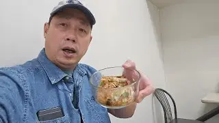 Ăn sáng của Kuli MỸ ĐẾ nhìn mà chán, thua xa ở Việt Nam