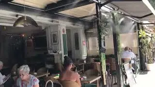 Terrasse brumis&eacute;e pour Le Sporting Restaurant &agrave; St Tropez - Place des Lices