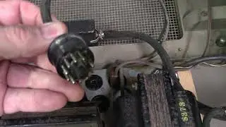 How to remove a jukebox Mechanism from a  Seeburg  Jukebox   Select 