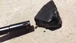 How does Gilsonite burn?