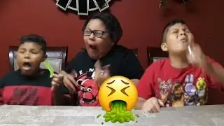 Warheads Hotheads Extreme Heat Worms Challenge