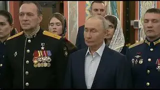 🇷🇺Putin celebrates Christmas with Russian army soldiers and their families in the Moscow region.🇷🇺