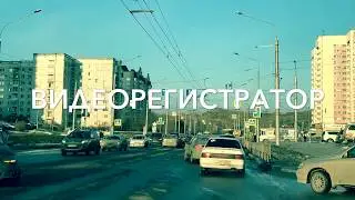 Garmin Dash Cam 55 видеорегистратор с GPS и голосовым управлением.