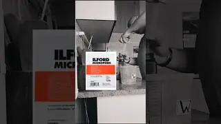 Przygotowanie chemii fotograficznej do wywołania filmu Fomapan 400. #fotografiaanalogowa #analog