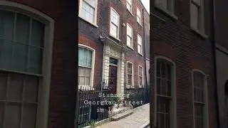Step back in time in this stunning Georgian London Street 🇬🇧😍🏡 #london #georgian #old #history