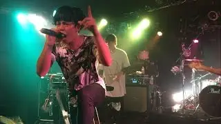 Give Nothing Back - Colors live