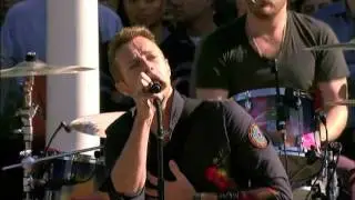 Coldplay - Yellow  (Live) @ Apple Steve Jobs Memorial