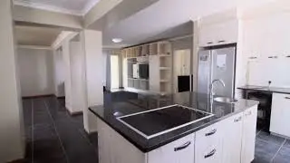 R2,499,000 | Spacious Dual-Living Family Home in Peaceful Zeekoevlei | Fishermans walk 33