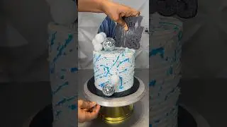 How to decorate a whipped cream cake perfectly
