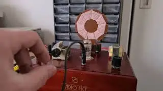 THAMES AND KOSMOS RADIO ACE KIT REGENERATIVE RECEIVER