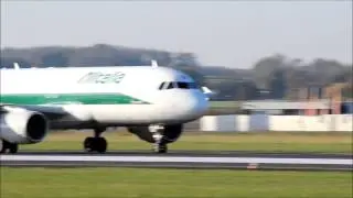 Alitalia Airbus A320 Takeoff at Linz Airport (LNZ/LOWL)