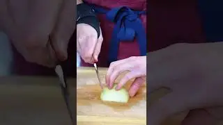 How to julienne an onion #knifeskills #cooking #onions #julienne