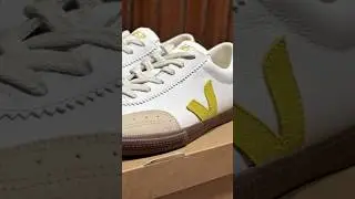 Veja &ldquo;Volley&rdquo; Disponible✅  #snkrhousemx #sneakerhousemx #sneakers #sneakerhouse #veja #fyp