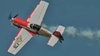 Jurgis Kairys in Su-26 aerobatics [HD] at Michałków Air show 2012