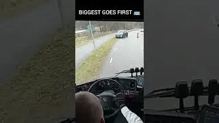 Biggest Goes First #bus #busvideo #driving #drivingbus #buss #busdrivingpov #scania #interlink #asmr