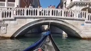 VENICE, ITALY. Amore mio, Dove stai tu?, Ti sto cercando ,Sei solo mio. Let's say it in Italian.