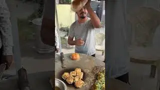 Lucknow Famous Bun Matar_R