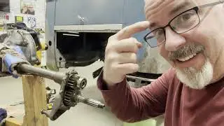 VW Bus Kombi Transmission Refresh 7, Reduction Gear Box Disassembly & Inspection! Straight Into It!