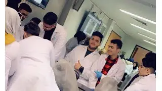 طلاب طب النهرين | تحشيش و سألناهم سؤال محرج للبعض 🔥 !