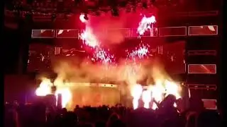 WWE Raw 2017 Pyro