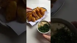 Triple cooked chips with Roasted garlic sauce! &hearts;️ #asmrfood #asmr #chips