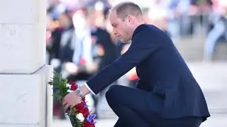 Герцог Кембриджский возложил венок в Оклендском музее в День АНЗАК 2019 года