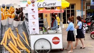 New Snack! LE CHURROS! Sweet & Crispy! Giant Chopstick Cake! Street Food in Cambodia