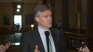 Environment minister on why federal rebate not included in anti-carbon tax TV ads