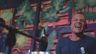 Grupo Ki Moral - Cora&ccedil;&atilde;o Radiante | Compasso do Amor | Preciso te Amar | Atrasadinha (DVD ao vivo)