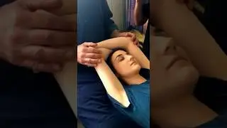 Triple Warmer meridian shoulder relaxation stretch
