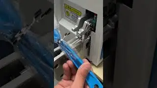 Упаковочная машина для пакетов хлебаब्रेड बैग के लिए वर्टिकल ट्विस्ट टाई मशीनآلة تعبئة أكياس الخبز