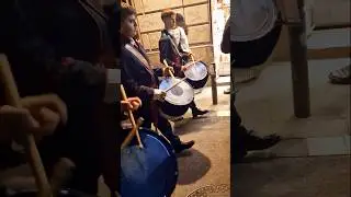 Rufando en agrupaci&oacute;n musical