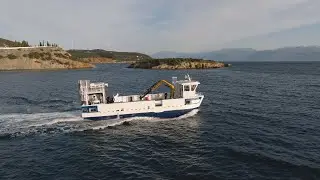 HDPE Work Barge 19x6m, with inboard engines and axial propulsion system