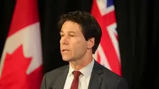 Health minister Dr.Eric Hoskins outlines proposal to the OMA