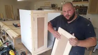 How to hang cabinet doors