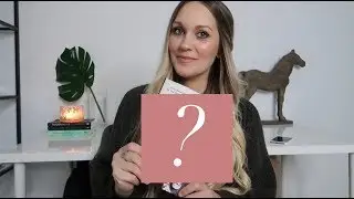THE BOOK EVERY WOMAN SHOULD READ | Amanda Little