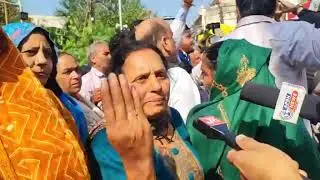 Protest outside CM House