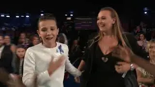 Stranger Things Cast Reaction to Millie Bobby Browns Acceptance Speech is EVERYTHING