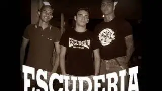 Escuderia - Skinhead