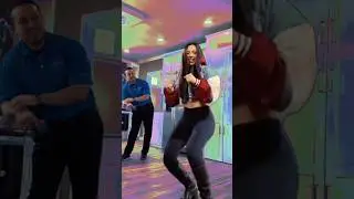 Dancing with the amazing @lavbbe 💃🕺 I may not have the moves, but I&rsquo;m trying my best to keep up!