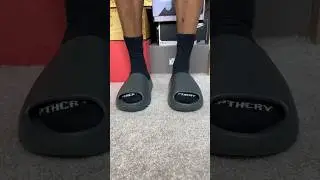 Adidas Yeezy slide Dark onyx #whydavis #yeezyslides #yzy #ye