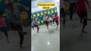 Dholna Shubha Mudgal,Sukhwindara Singh new+different dance steps #dance  #youtubeshorts #shorts